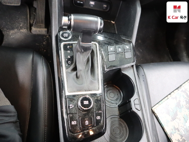 2023 - kia sportage