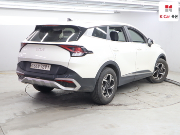 2023 - kia sportage