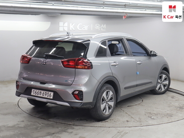 2020 - kia niro
