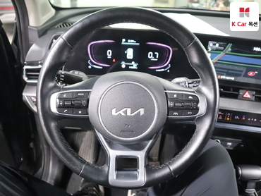 2022 - kia sportage