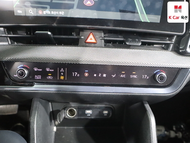 2022 - kia sportage