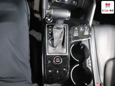 2022 - kia sportage