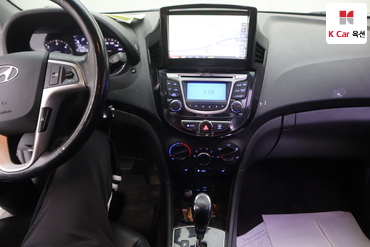 2014 - hyundai accent