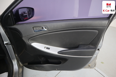 2014 - hyundai accent