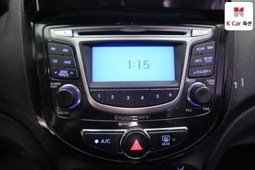 2014 - hyundai accent