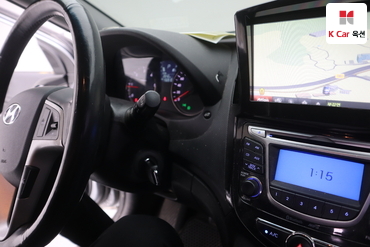 2014 - hyundai accent
