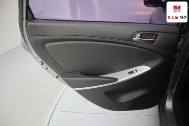 2014 - hyundai accent