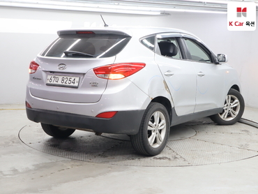 2011 - hyundai tucson