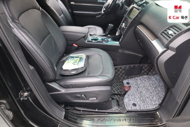 2016 - ford explorer
