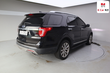 2016 - ford explorer