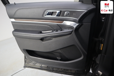 2016 - ford explorer