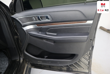 2016 - ford explorer