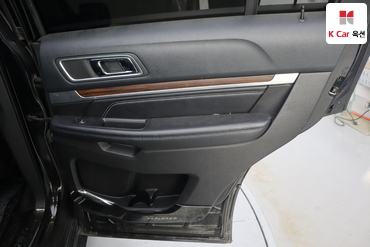 2016 - ford explorer