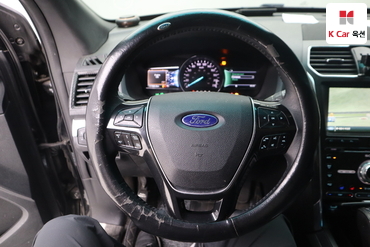 2016 - ford explorer