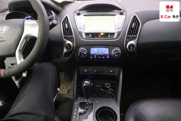 2011 - hyundai tucson