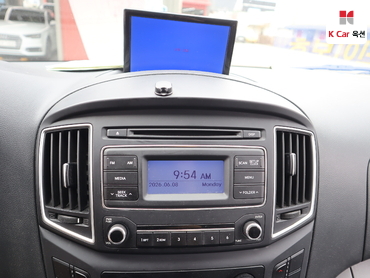 2019 - hyundai grand starex