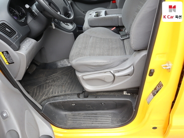 2019 - hyundai grand starex