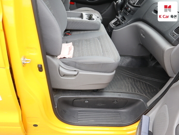 2019 - hyundai grand starex