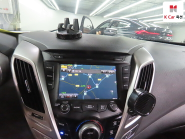 2012 - hyundai veloster