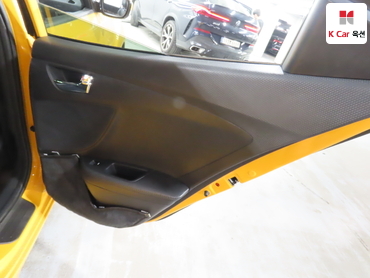2012 - hyundai veloster
