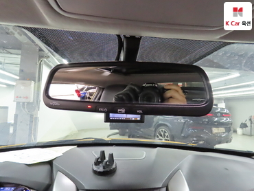 2012 - hyundai veloster