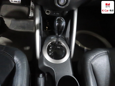 2012 - hyundai veloster