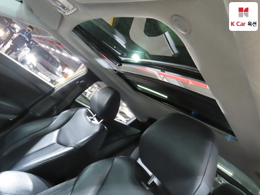 2012 - hyundai veloster