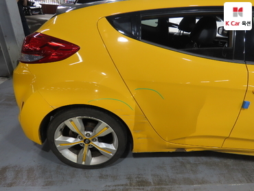 2012 - hyundai veloster