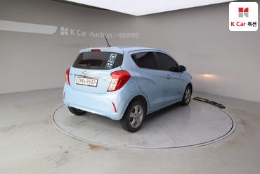 2016 - chevrolet spark