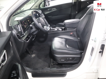 2023 - kia sportage