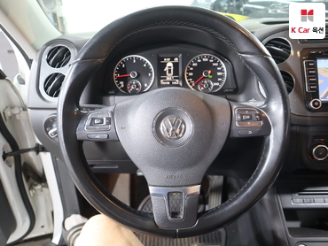 2015 - volkswagen tiguan