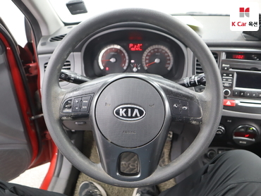 2011 - kia pride