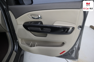 2016 - kia carnival