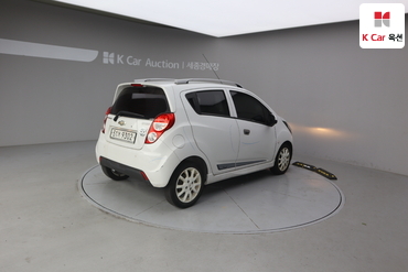 2015 - chevrolet spark
