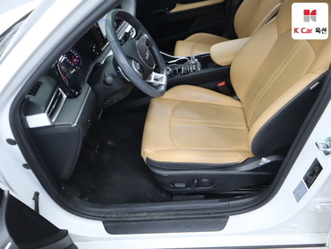 2022 - kia k5