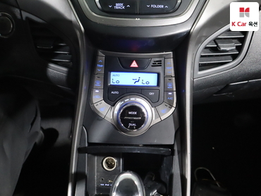 2014 - hyundai avante