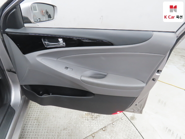 2011 - hyundai sonata