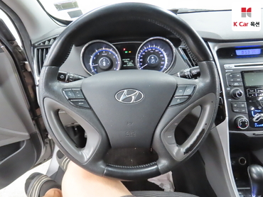 2011 - hyundai sonata