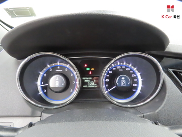2011 - hyundai sonata