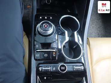 2022 - kia k5
