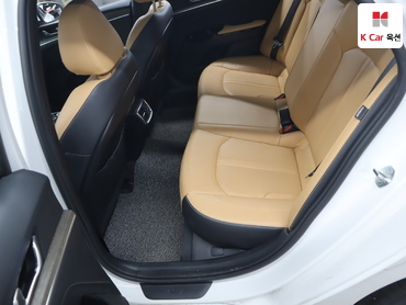 2022 - kia k5