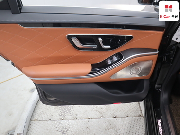 Mercedes-Benz S450L 2022 — صورة 24