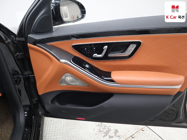 Mercedes-Benz S450L 2022 — صورة 32