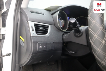 2012 - hyundai avante