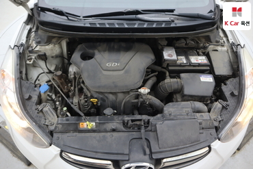 2012 - hyundai avante