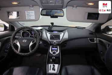 2012 - hyundai avante