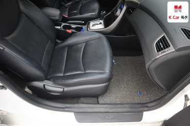 2012 - hyundai avante