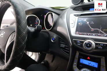 2012 - hyundai avante