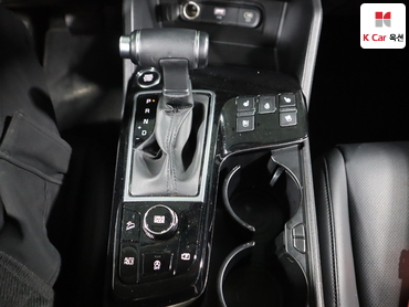 2023 - kia sportage
