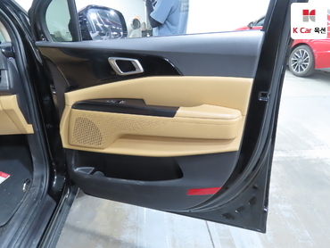 2023 - kia carnival